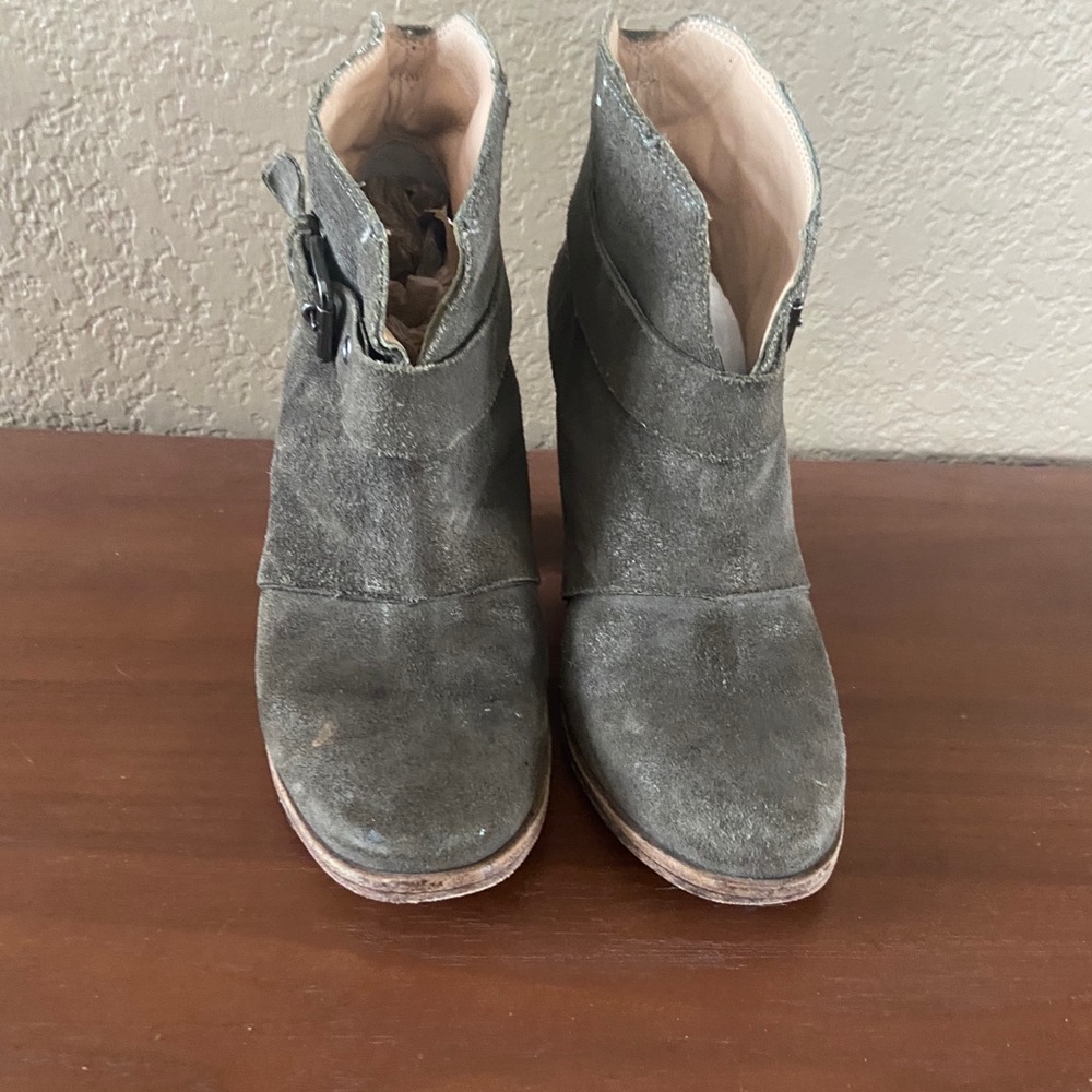 Booties - Picture 3 of 4